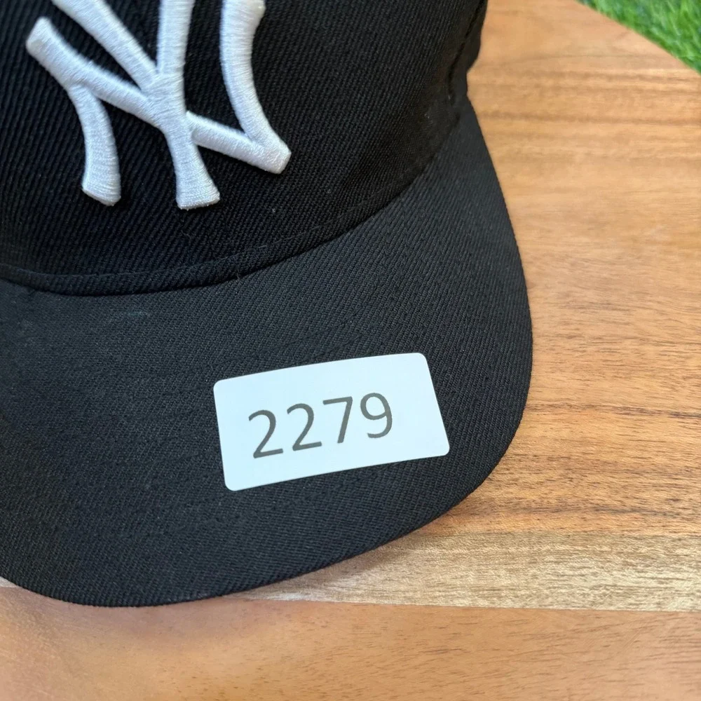 New Era 9FIFTY New York Yankees Hat Mens One Size Black 100th Anniversary Patch